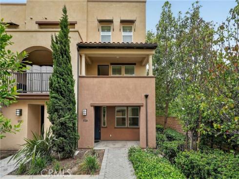 5724  Spring  , Buena Park, CA