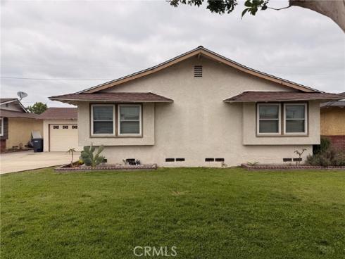7211 Santa Cruz