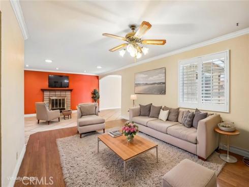 6054 San Rolando , Buena Park, CA