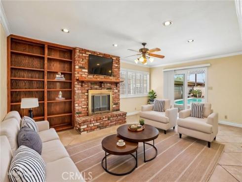 6054 San Rolando , Buena Park, CA