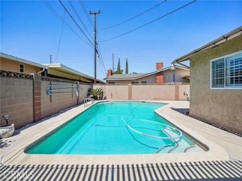 6054 San Rolando , Buena Park, CA
