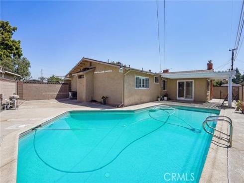 6054 San Rolando , Buena Park, CA
