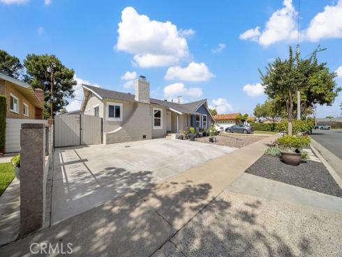 7083 Santa Rita , Buena Park, CA