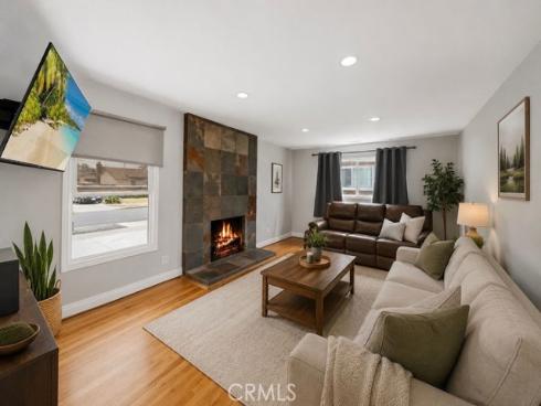 7083 Santa Rita , Buena Park, CA