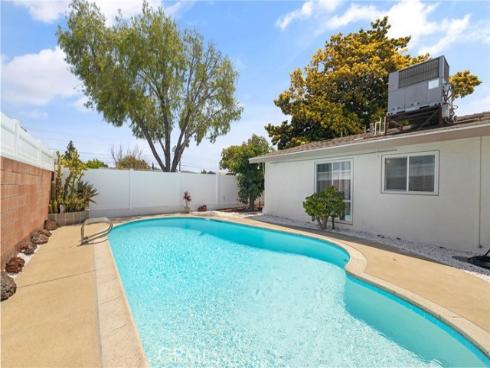 5890 Los Arcos , Buena Park, CA