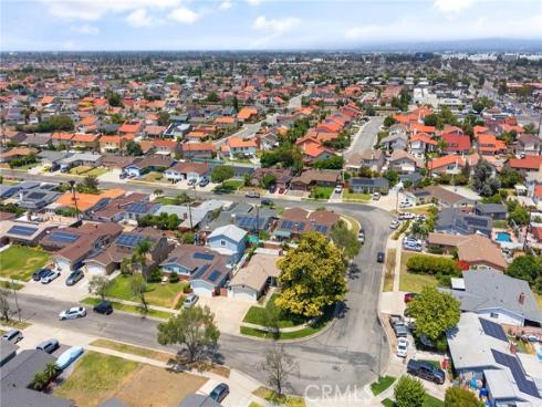 5890 Los Arcos , Buena Park, CA