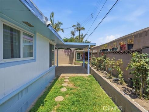 8802  Los Flores  , Buena Park, CA