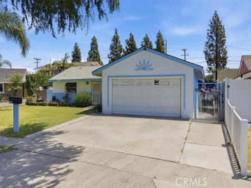 8802  Los Flores  , Buena Park, CA