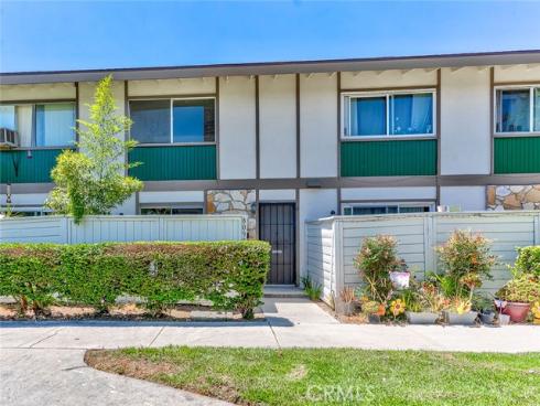 8098 Kerr Green
