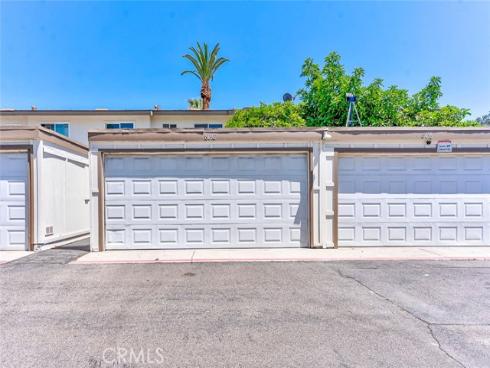 8098 Kerr Green , Buena Park, CA
