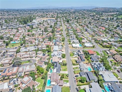5561  Fox Hills  , Buena Park, CA