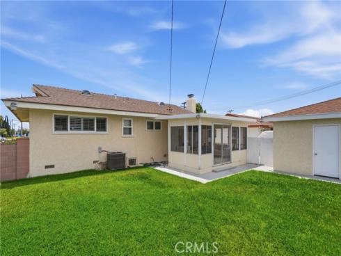 5685 Crescent Avenue, Buena Park, CA