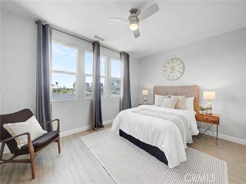 7082 Stanton , Buena Park, CA