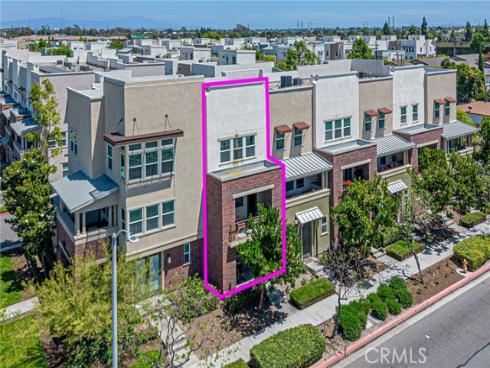 7082 Stanton , Buena Park, CA