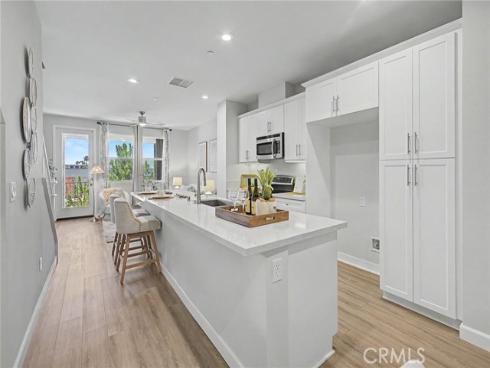7082 Stanton , Buena Park, CA