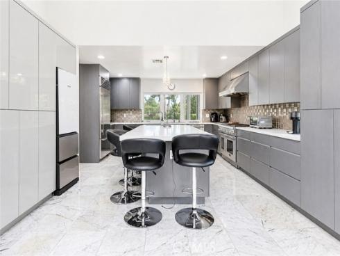 8815  Los Coyotes  , Buena Park, CA