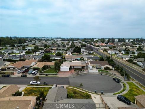 6514  Christine  , Buena Park, CA