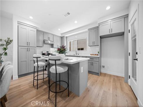 7692  9th  104  Street, Buena Park, CA