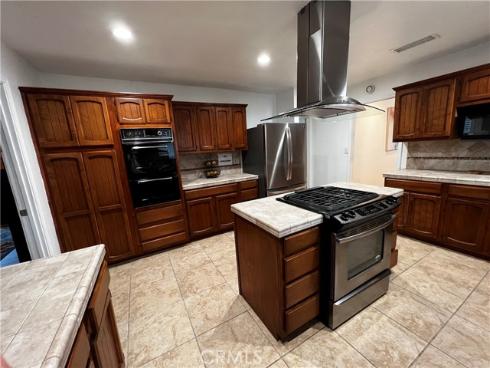 5871 Fullerton Avenue, Buena Park, CA