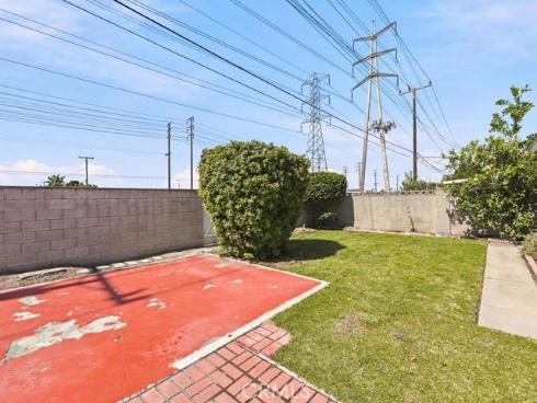 6314 Sherman Way, Buena Park, CA