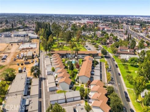 8095  Kerr Green  , Buena Park, CA
