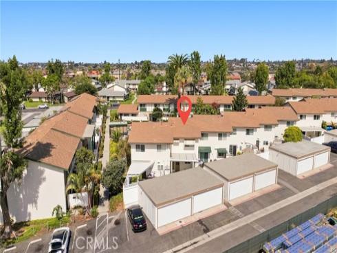 8095  Kerr Green  , Buena Park, CA