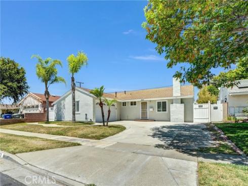 5853 Los Nietos Street , Buena Park, CA
