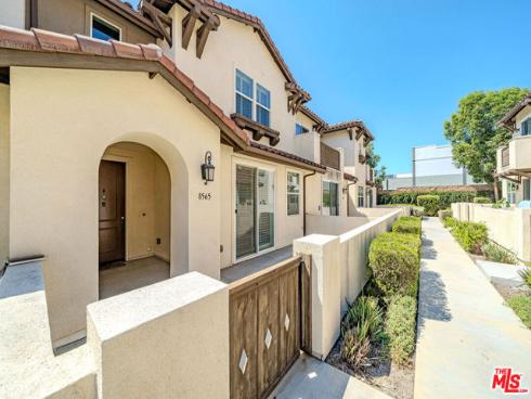 8565 Corsica 9 Lane, Buena Park, CA