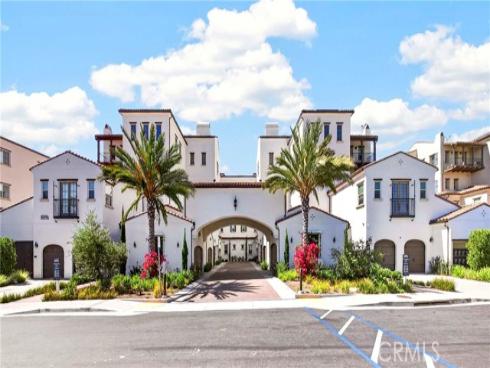 8896 Los Coyotes 410 Court, Buena Park, CA
