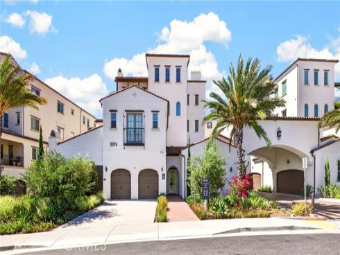 8896 Los Coyotes 410 Court, Buena Park, CA