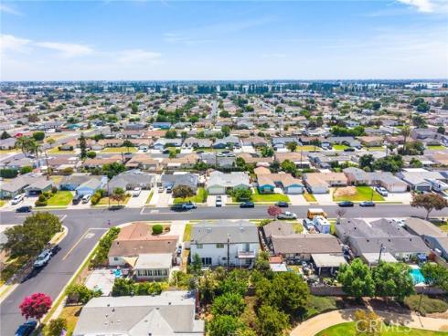 6187 Belle Avenue , Buena Park, CA