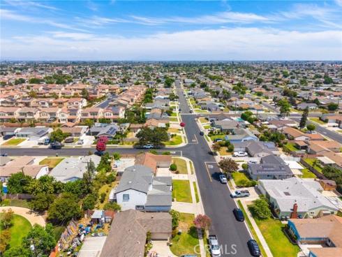 6187 Belle Avenue , Buena Park, CA