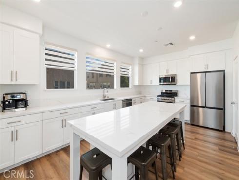 7128 Viceroy Way , Buena Park, CA