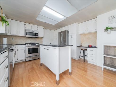 8695 Madison Avenue, Buena Park, CA