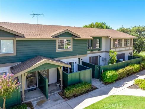 8174 Glengarry Green