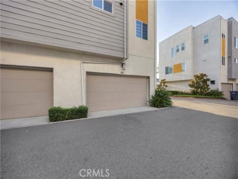 8061  Ackerman  , Buena Park, CA