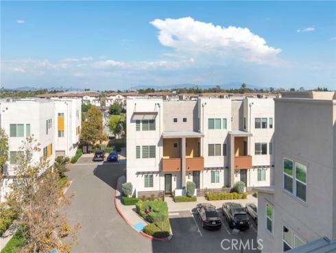 8061  Ackerman  , Buena Park, CA