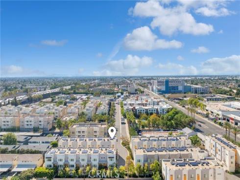 8061  Ackerman  , Buena Park, CA