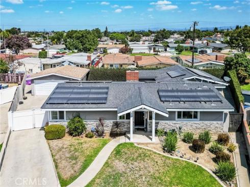 5817 Los Cientos , Buena Park, CA