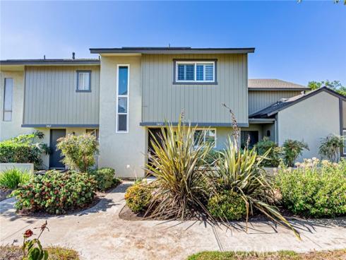 5445 Cajon