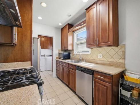 7849 La Habra , Buena Park, CA