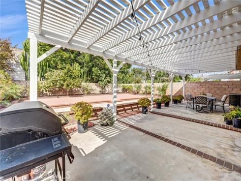 8675 Pinyon Street , Buena Park, CA