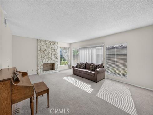 8721  Somerset  , Buena Park, CA