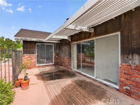 8721  Somerset  , Buena Park, CA