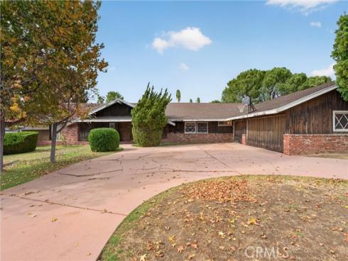 8721  Somerset  , Buena Park, CA