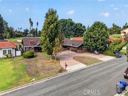 8721  Somerset  , Buena Park, CA