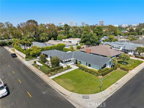 1300  Santanella Terrace  , Corona del Mar, CA