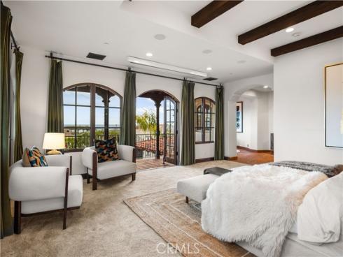 445  Isabella  , Corona del Mar, CA