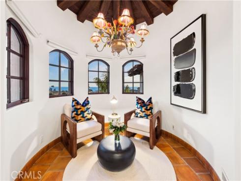 445  Isabella  , Corona del Mar, CA