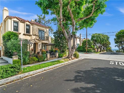 3000  Seaview   Avenue, Corona del Mar, CA